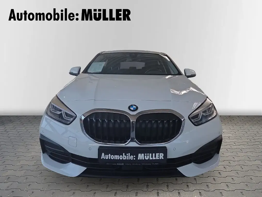 BMW 118 - Thumbnail 3