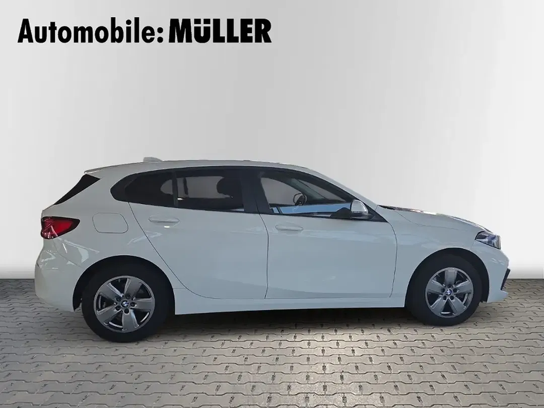 BMW 118 - Thumbnail 4