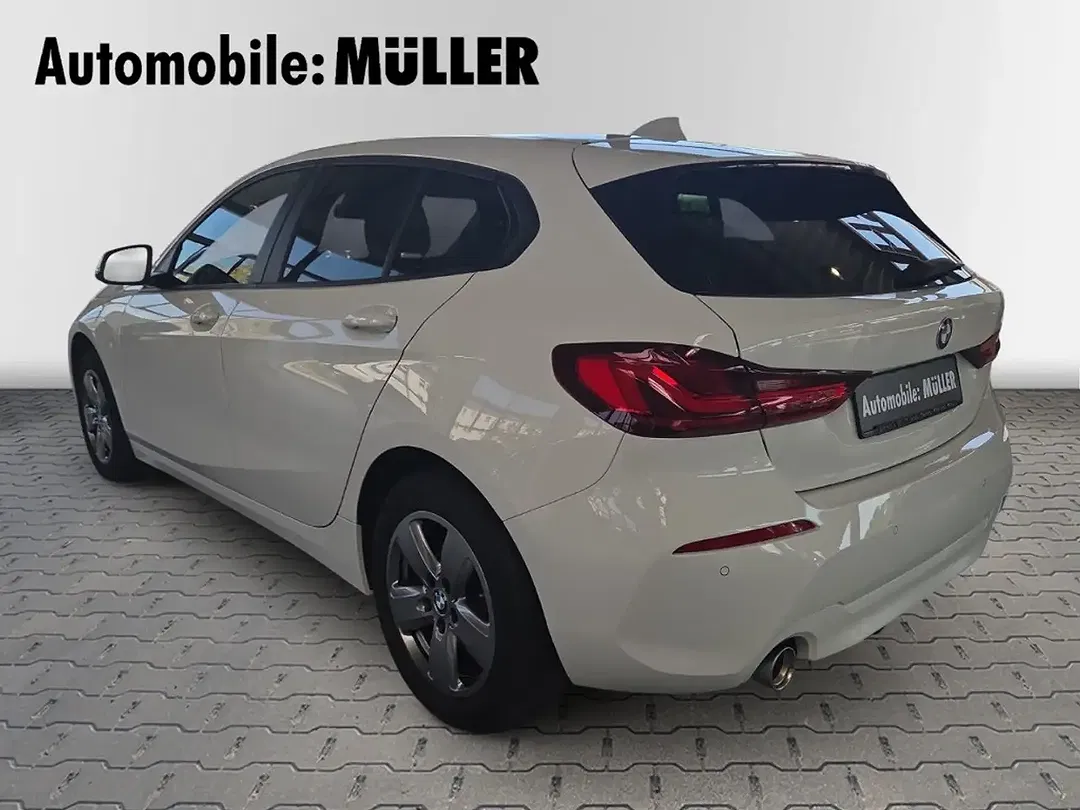 BMW 118 - Thumbnail 6