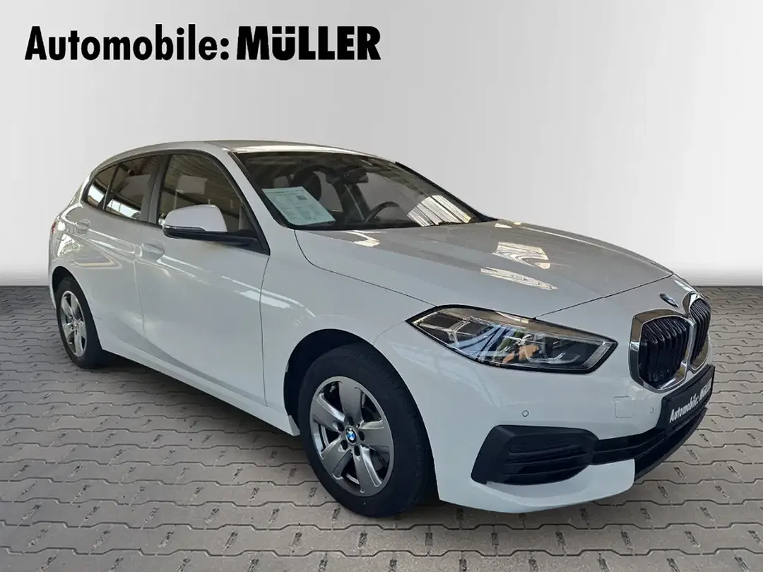 BMW 118 - Thumbnail 9