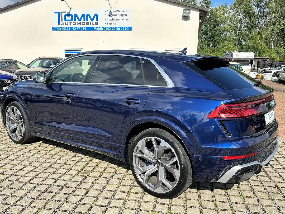 Audi RS Q8 - Thumbnail 5