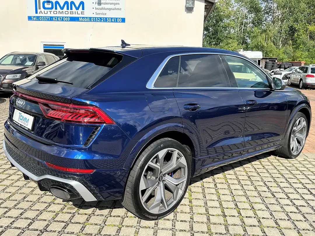 Audi RS Q8 - Thumbnail 6