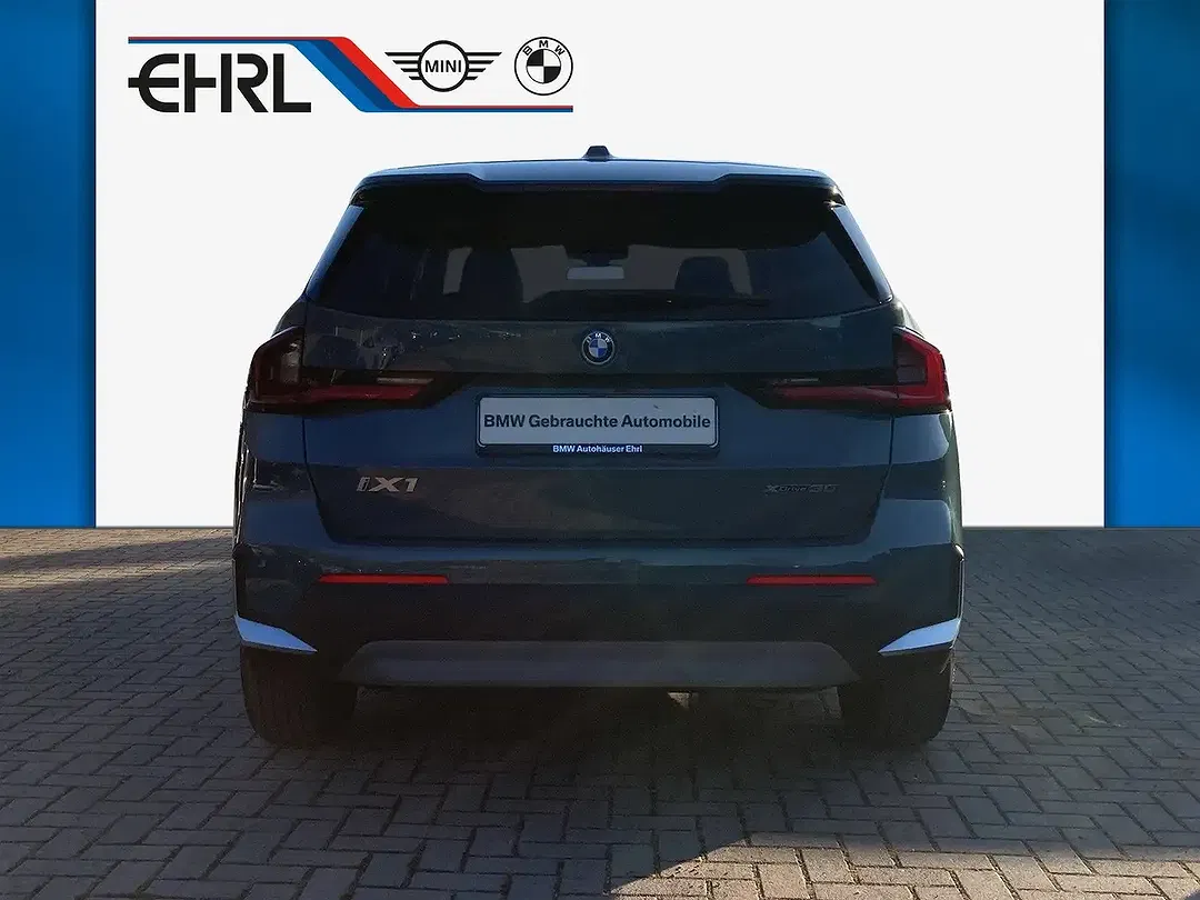 BMW iX1 - Thumbnail 6