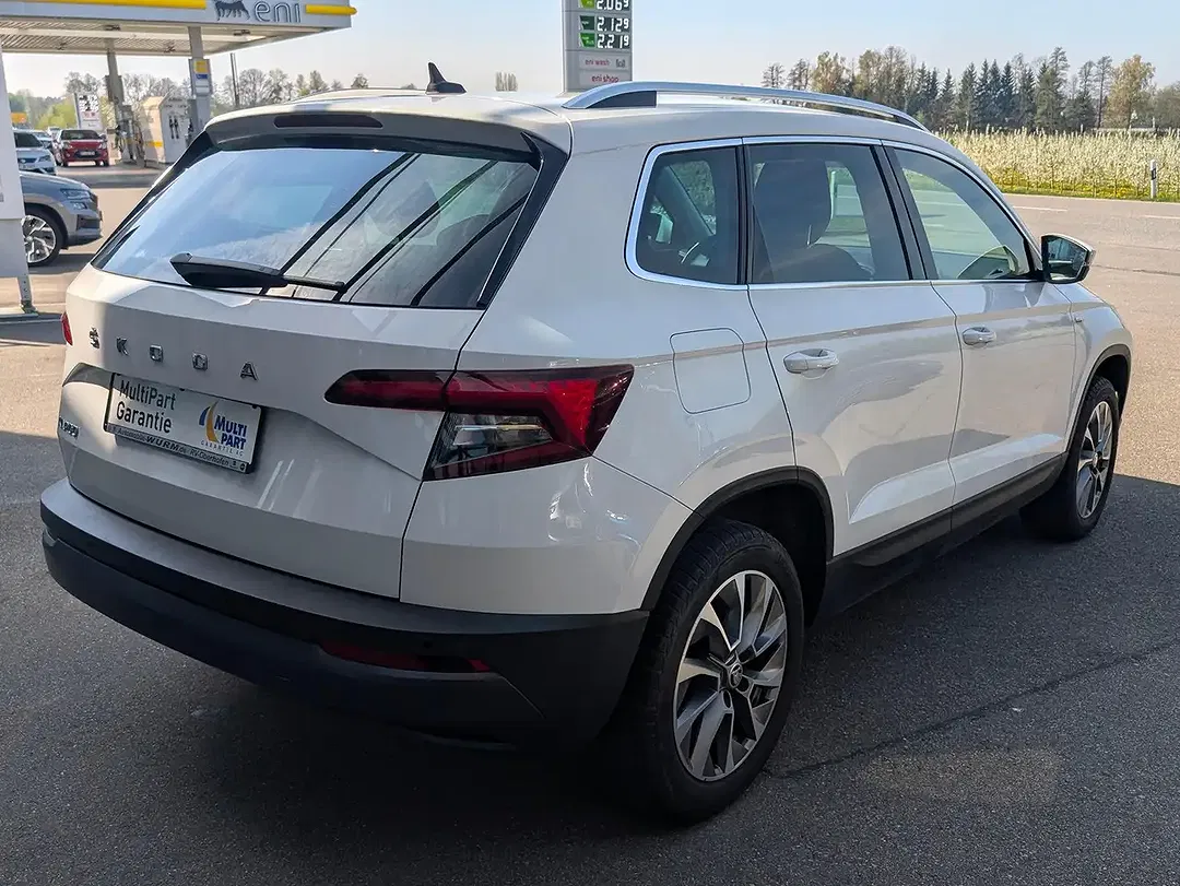 Skoda Karoq - Thumbnail 6