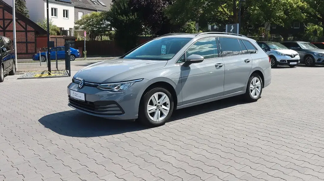 Volkswagen Golf - Thumbnail 3
