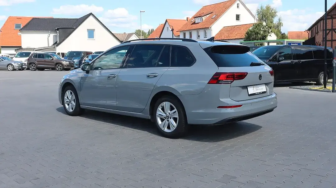 Volkswagen Golf - Thumbnail 4