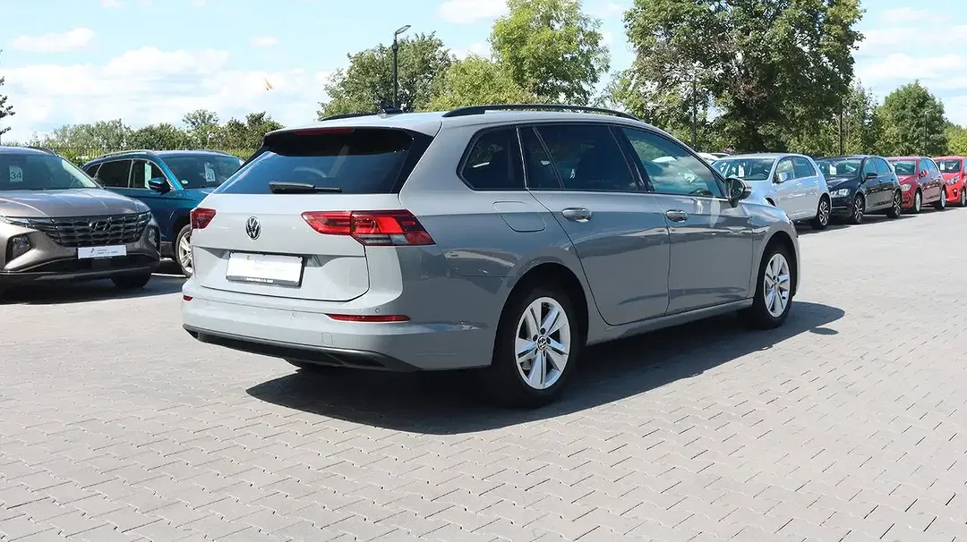 Volkswagen Golf - Thumbnail 6