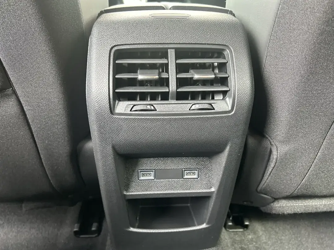 Peugeot 308 - Thumbnail 15