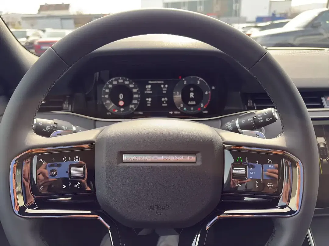 Land Rover Range Rover Evoque - Thumbnail 13