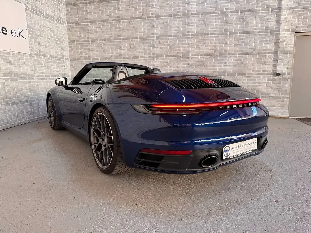 Porsche 911 - Thumbnail 10