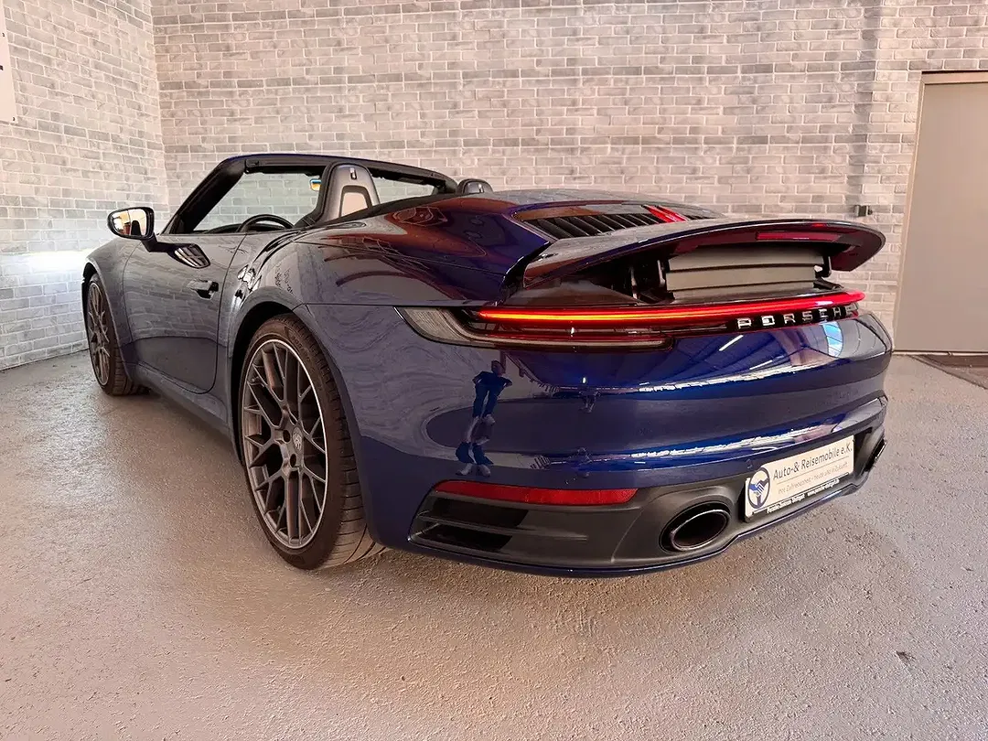 Porsche 911 - Thumbnail 11