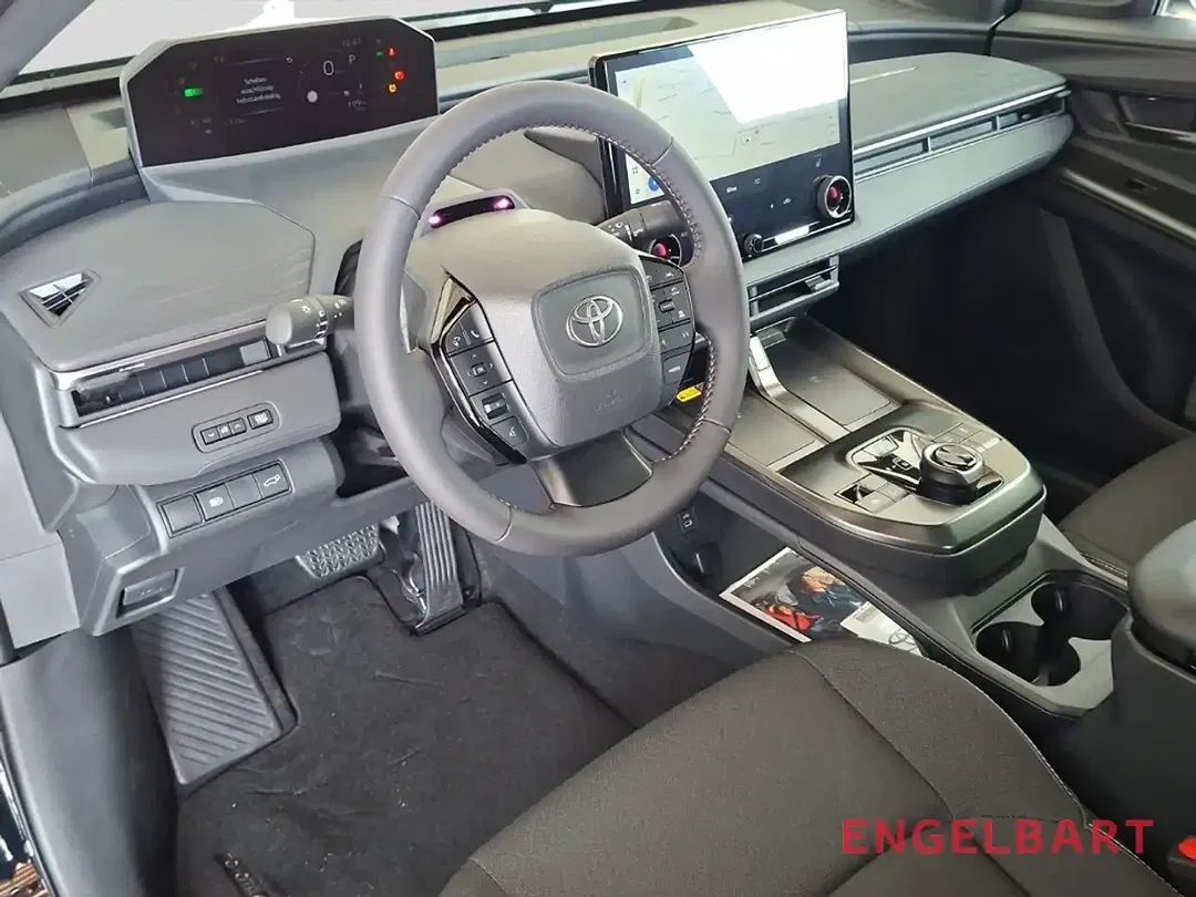 Toyota C-HR - Thumbnail 7