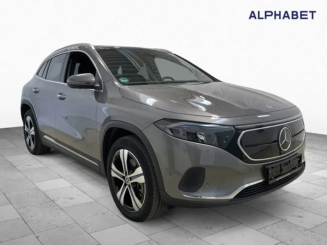 Mercedes-Benz EQA 300 - Thumbnail 6