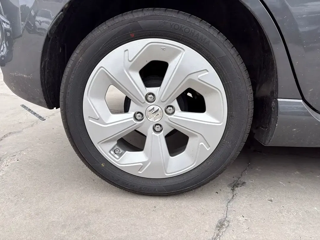 Suzuki Swift Hybrid CVT Comfort - foto 15