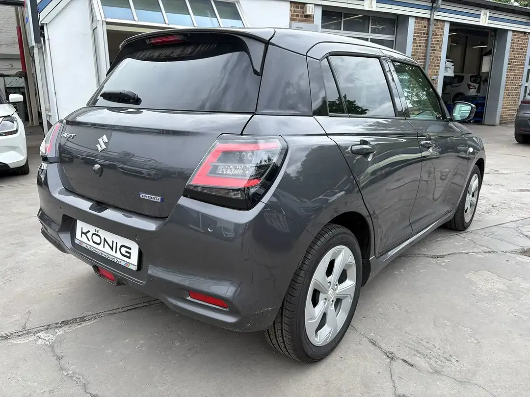 Suzuki Swift - Thumbnail 5