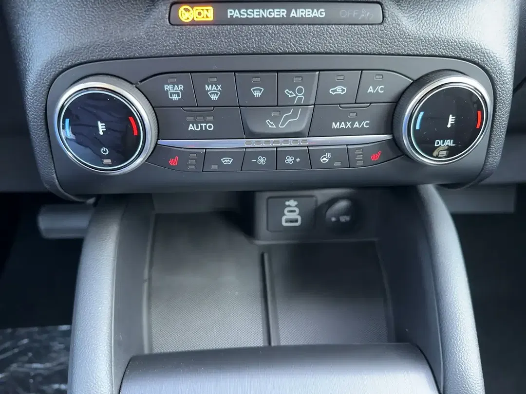 Ford Kuga - Thumbnail 12