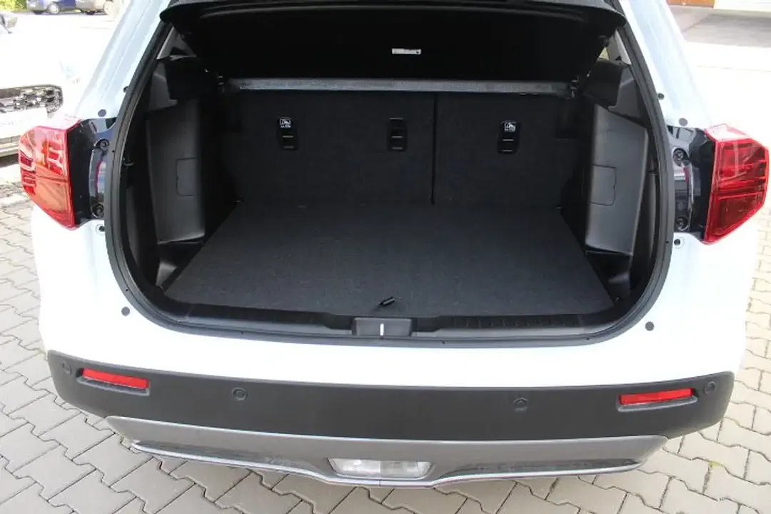 Suzuki Vitara - Thumbnail 7