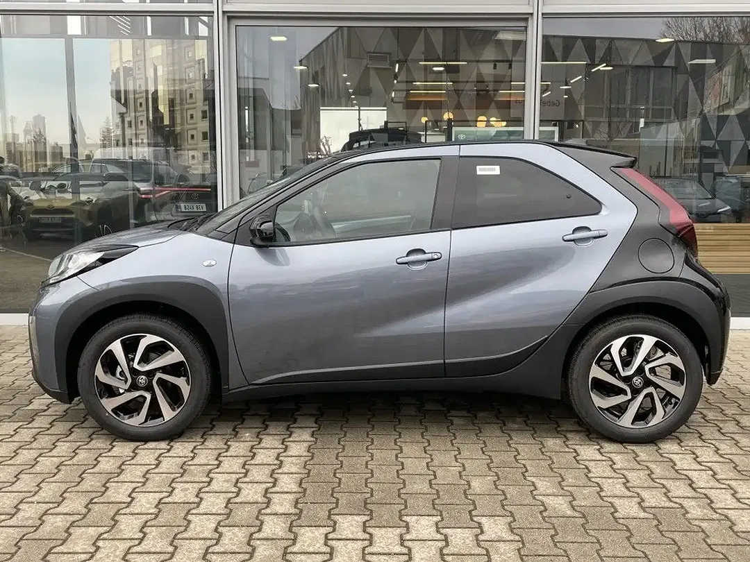 Toyota Aygo X - Thumbnail 6