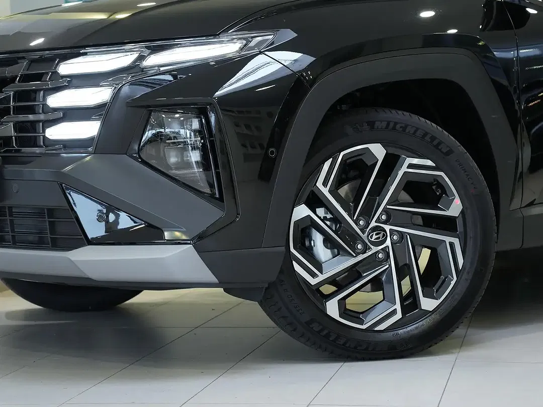 Hyundai TUCSON - Thumbnail 3