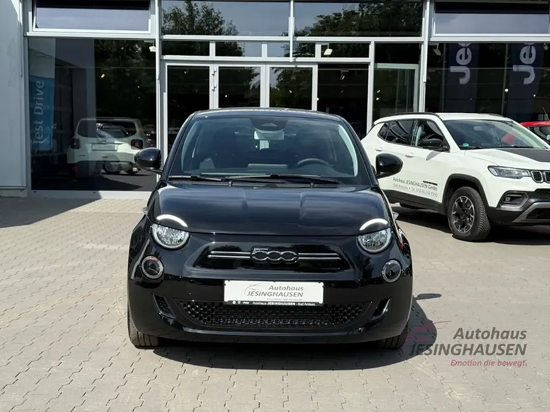 Fiat 500e - Thumbnail 2