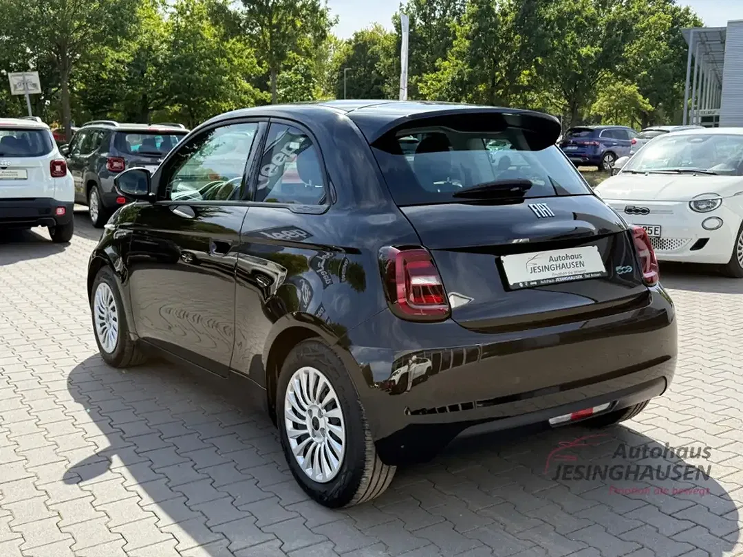 Fiat 500e - Thumbnail 8