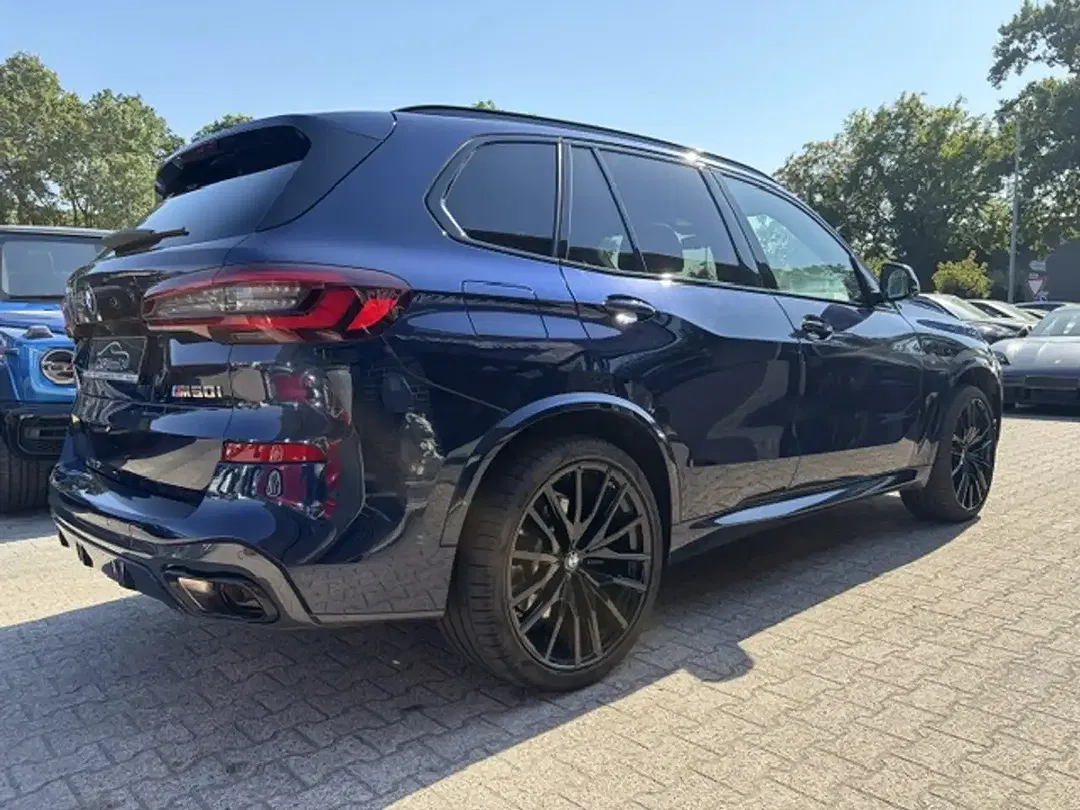 BMW X5 M - Thumbnail 4