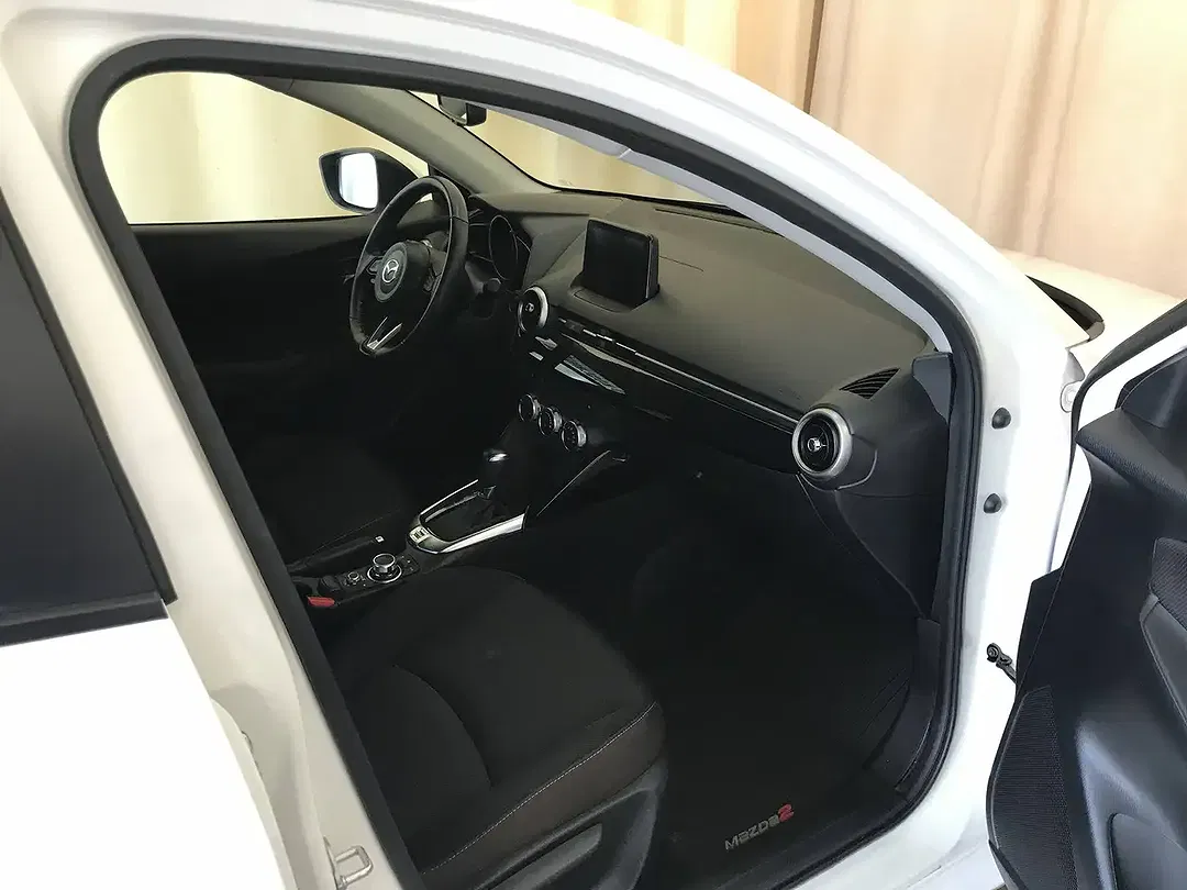 Mazda 2 - Thumbnail 10