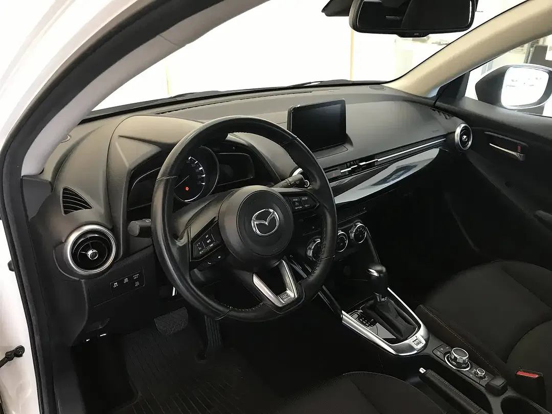 Mazda 2 - Thumbnail 14