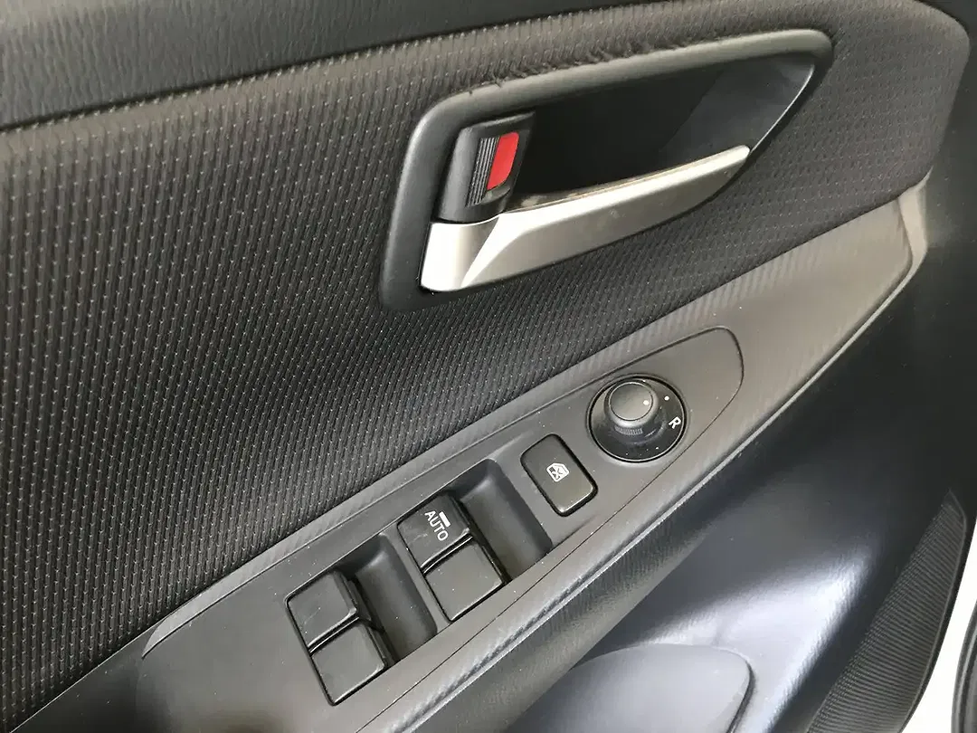 Mazda 2 - Thumbnail 15