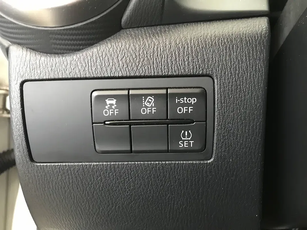 Mazda 2 - Thumbnail 16