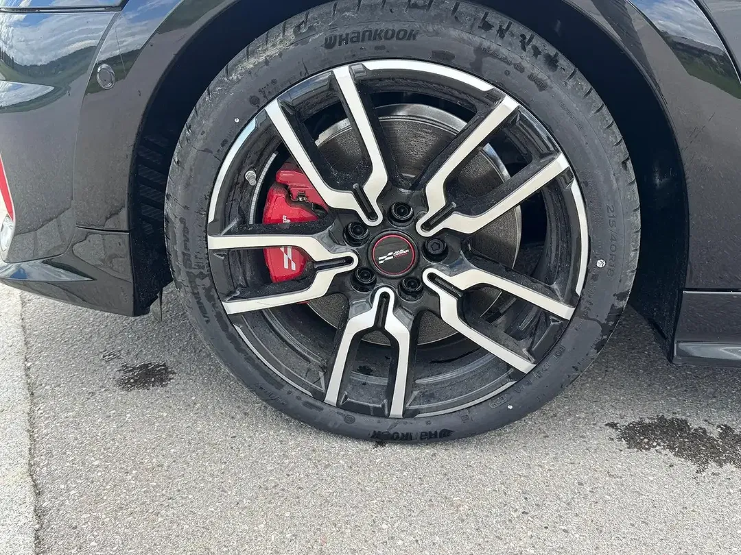 MINI John Cooper Works Cabrio - Thumbnail 9