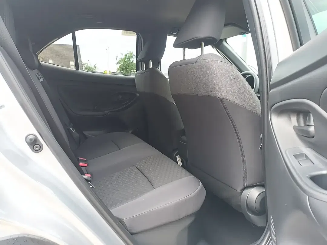 Toyota Yaris Cross - Thumbnail 11
