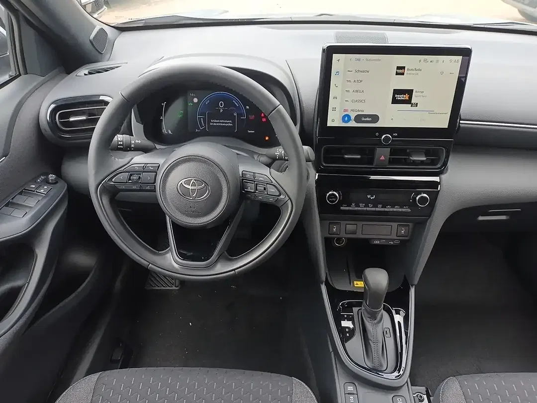 Toyota Yaris Cross - Thumbnail 7