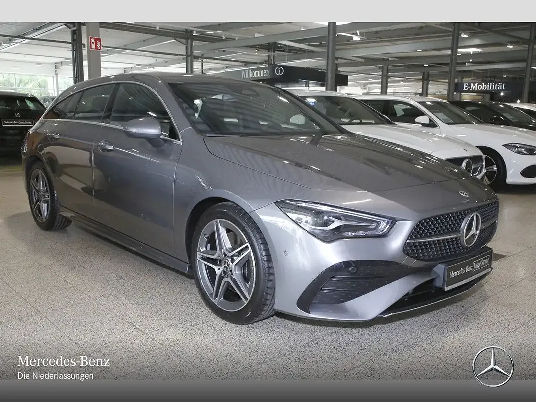 Mercedes-Benz CLA 200 - Thumbnail 9