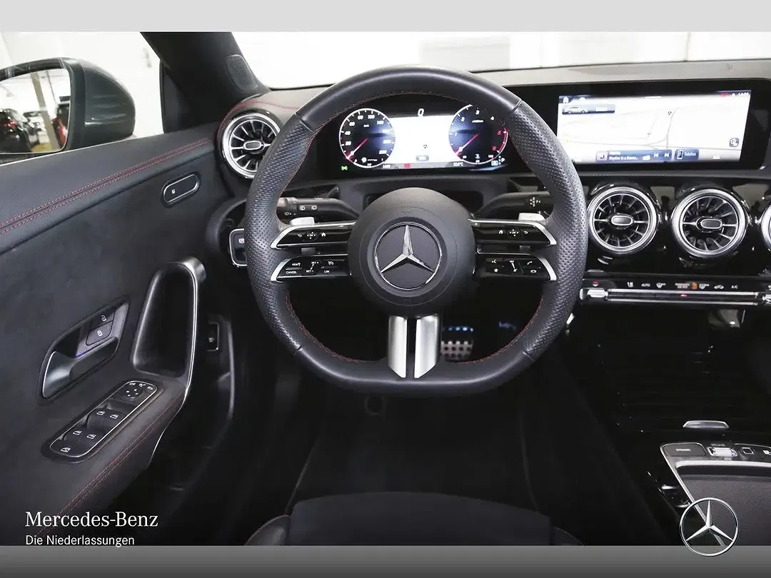 Mercedes-Benz CLA 200 - Thumbnail 13