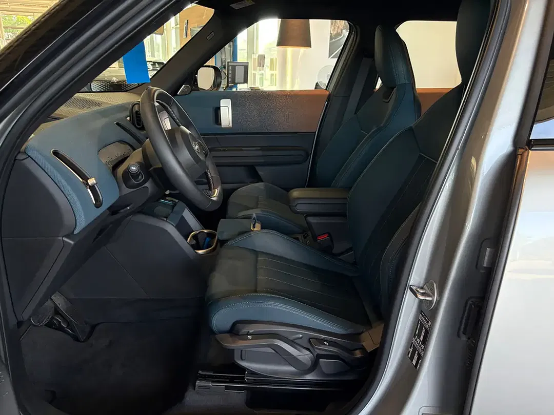 MINI Cooper SE Countryman - Thumbnail 13