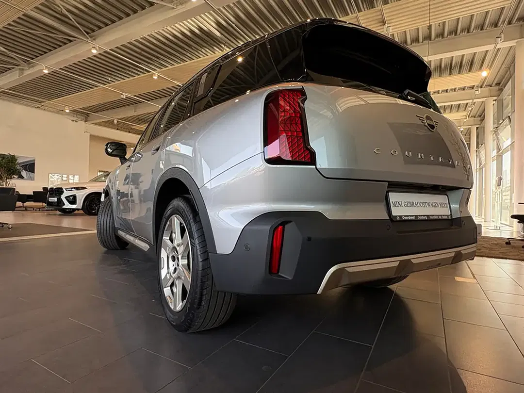 MINI Cooper SE Countryman - Thumbnail 5