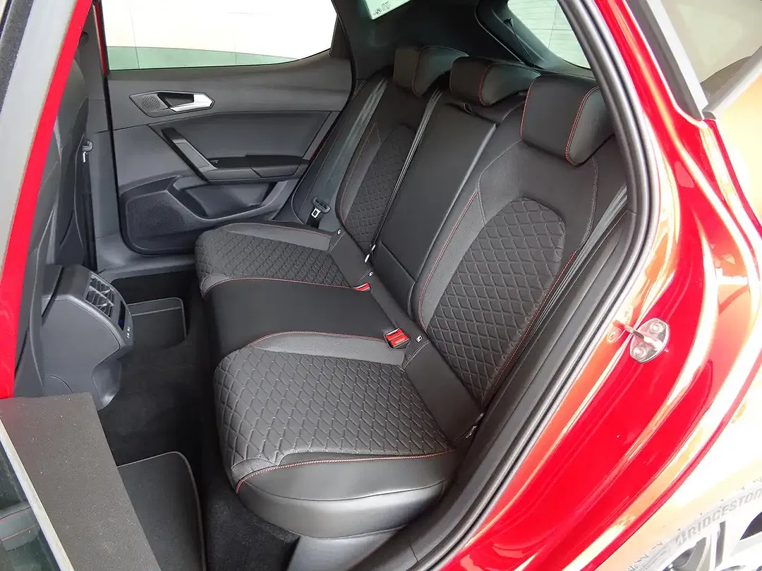 SEAT Leon - Thumbnail 5