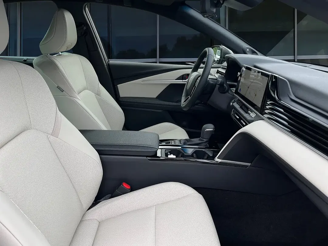 Toyota Camry - Thumbnail 12