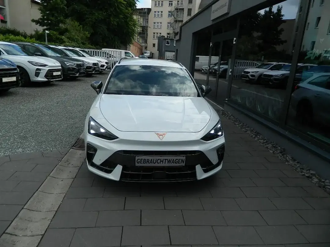 CUPRA Leon - Thumbnail 2