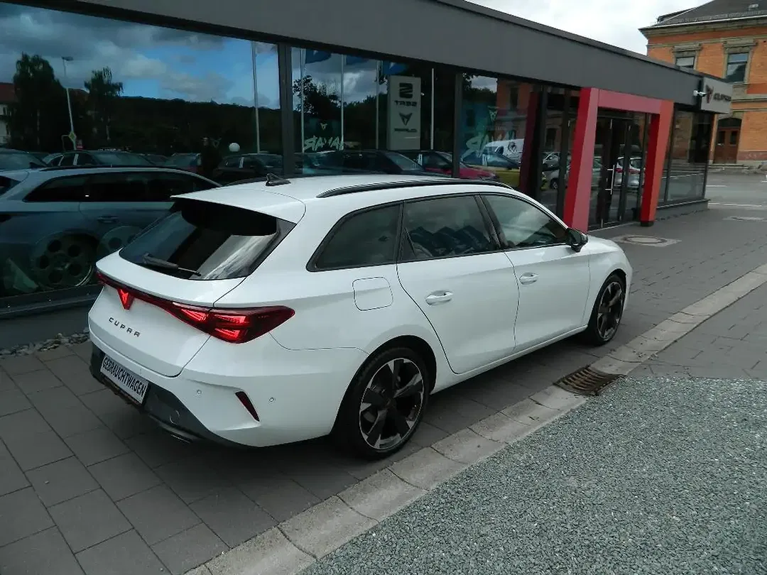 CUPRA Leon - Thumbnail 6