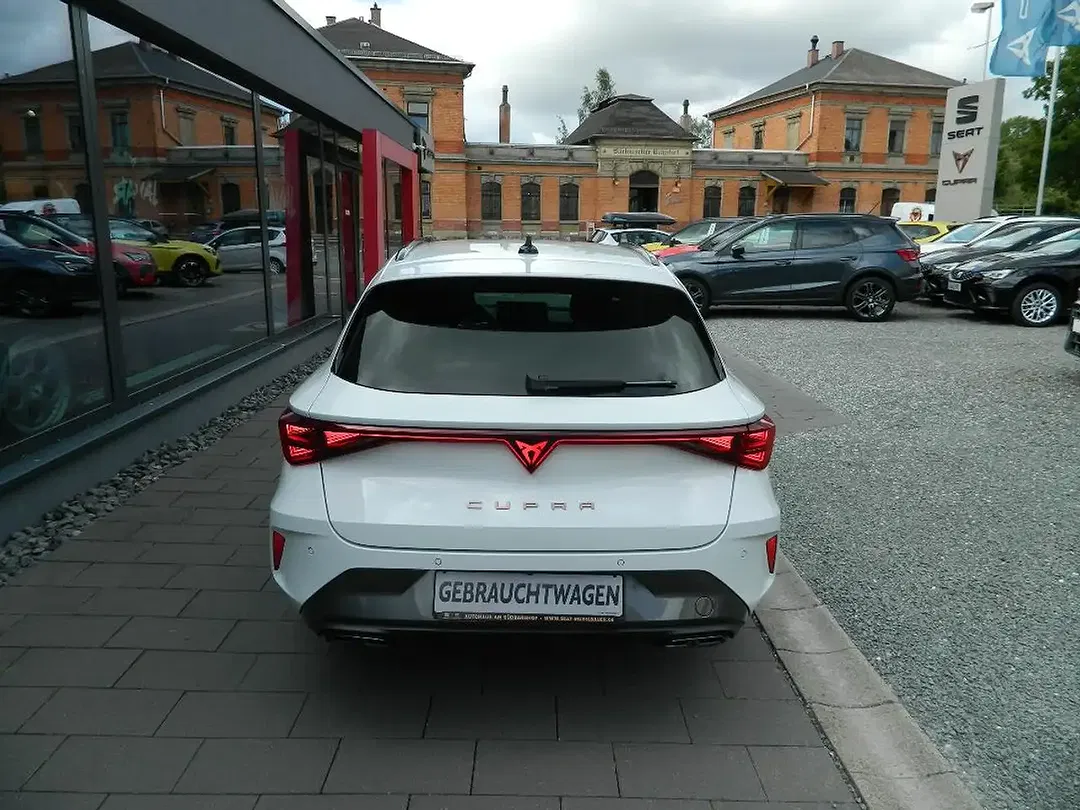 CUPRA Leon - Thumbnail 7