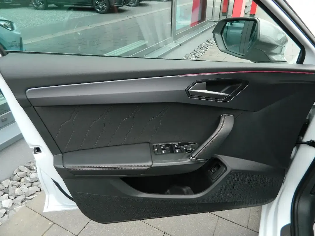 CUPRA Leon - Thumbnail 9