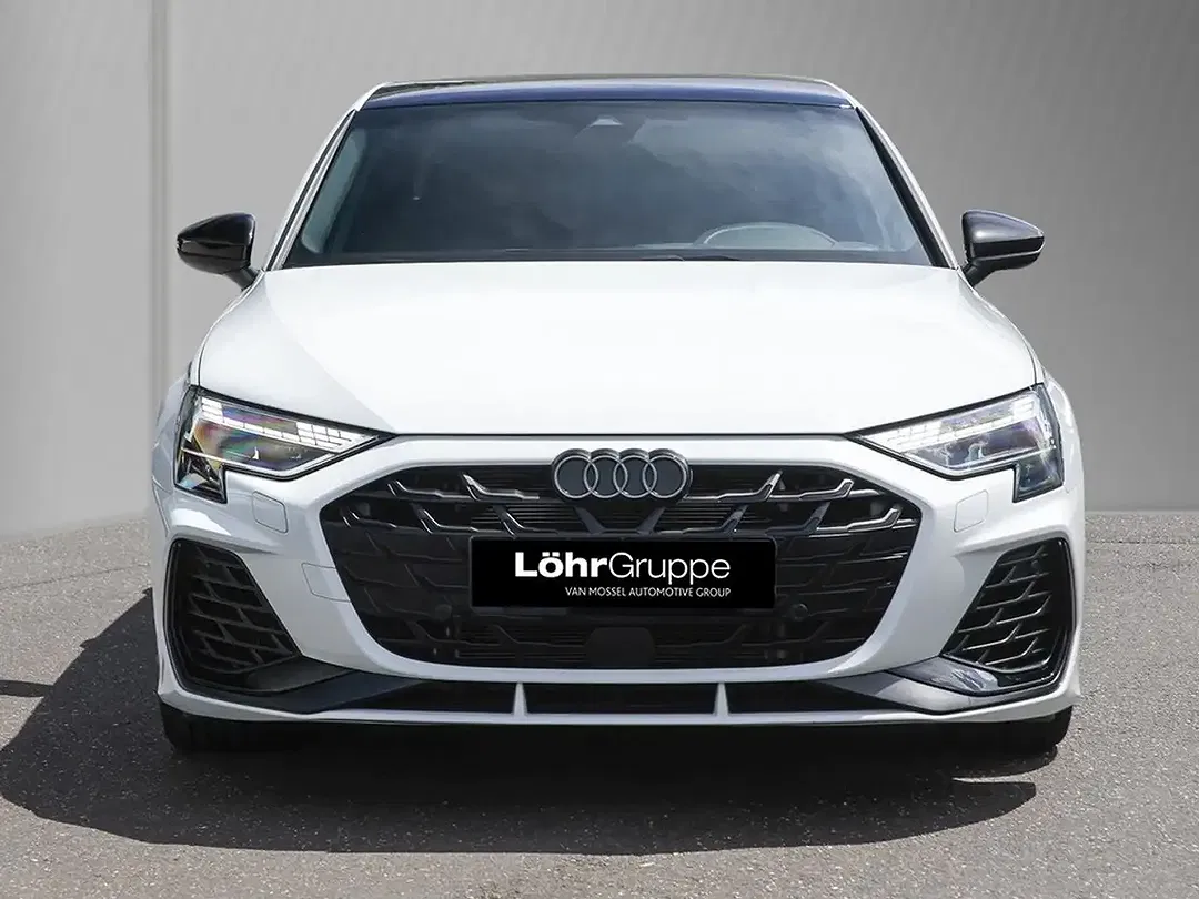 Audi S3 - Thumbnail 3
