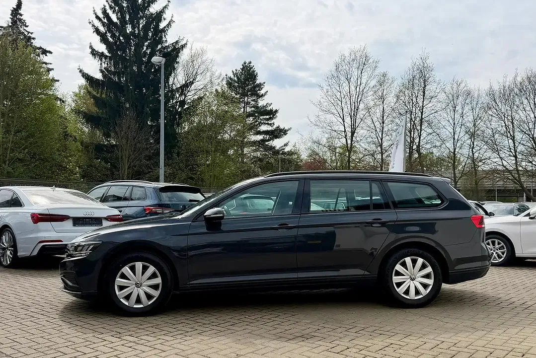 Volkswagen Passat Variant - Thumbnail 3