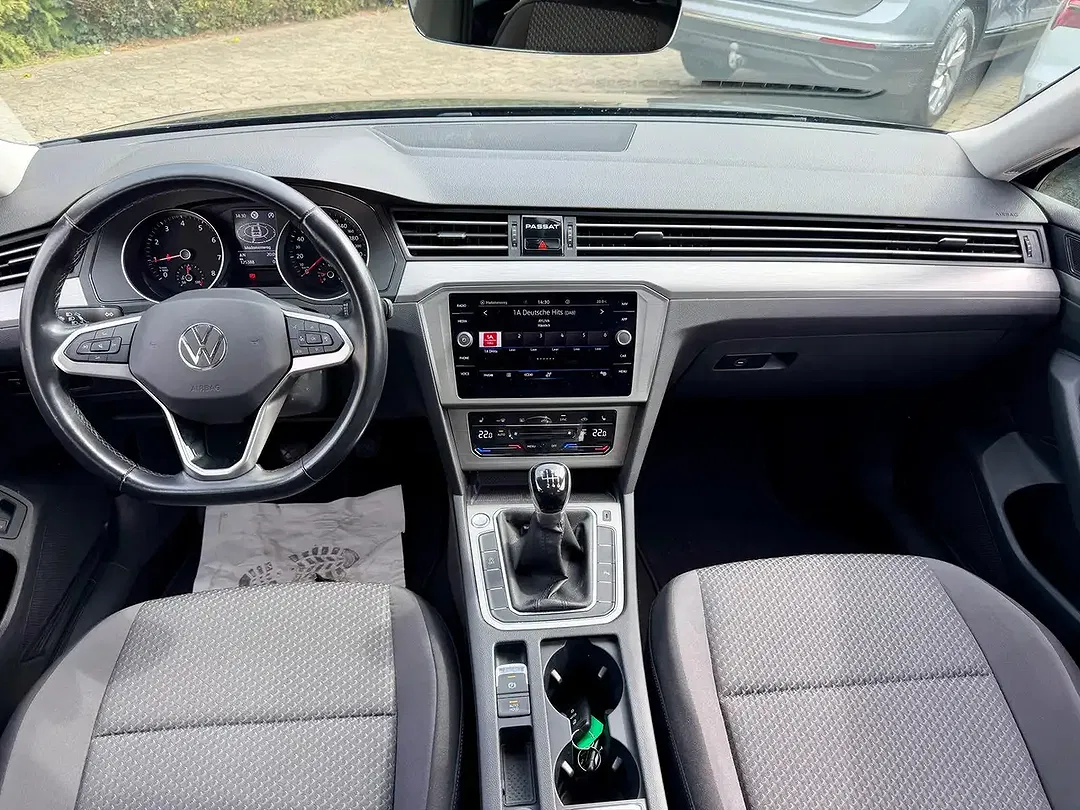 Volkswagen Passat Variant - Thumbnail 8
