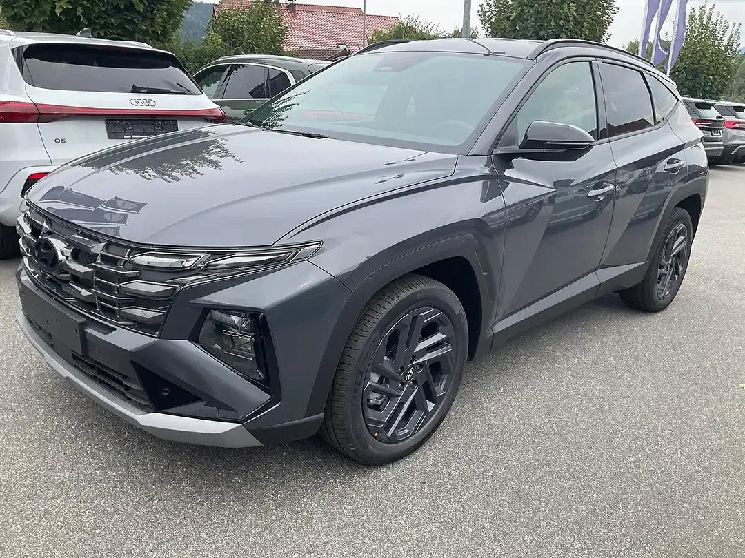 Hyundai TUCSON - Thumbnail 1