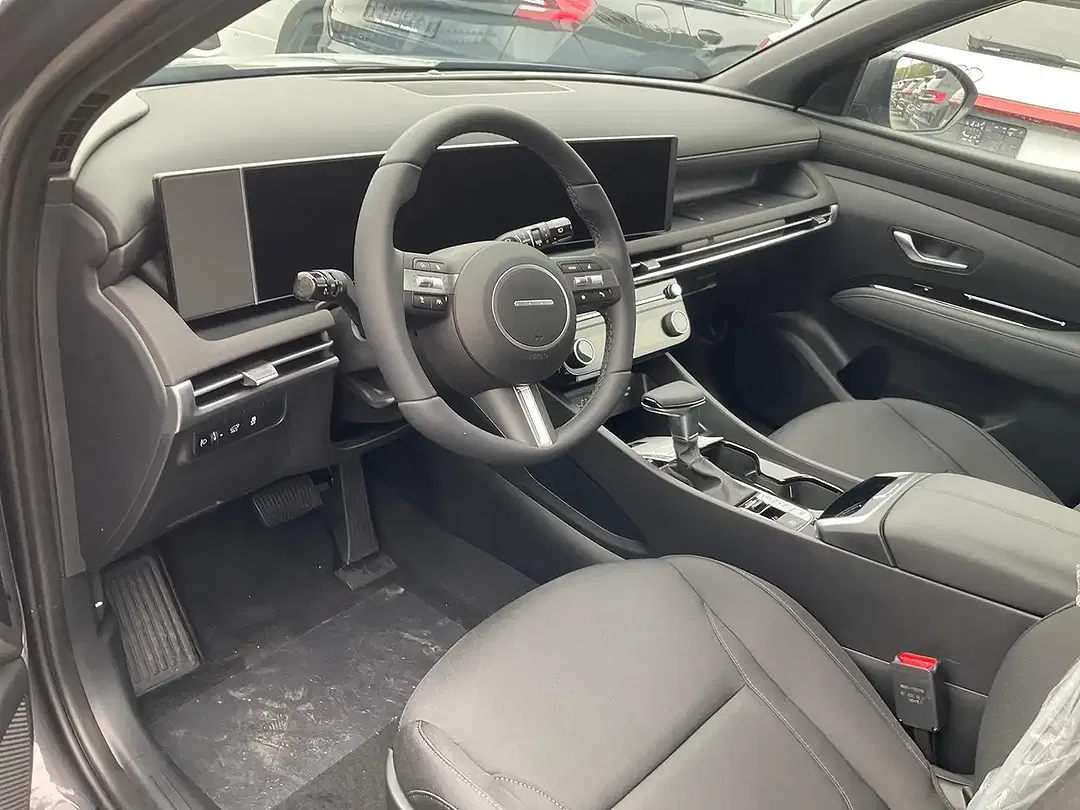 Hyundai TUCSON - Thumbnail 2