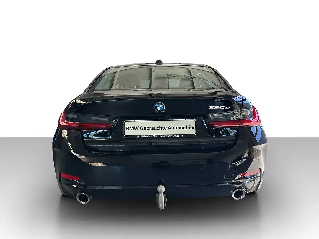BMW 330 - Thumbnail 2