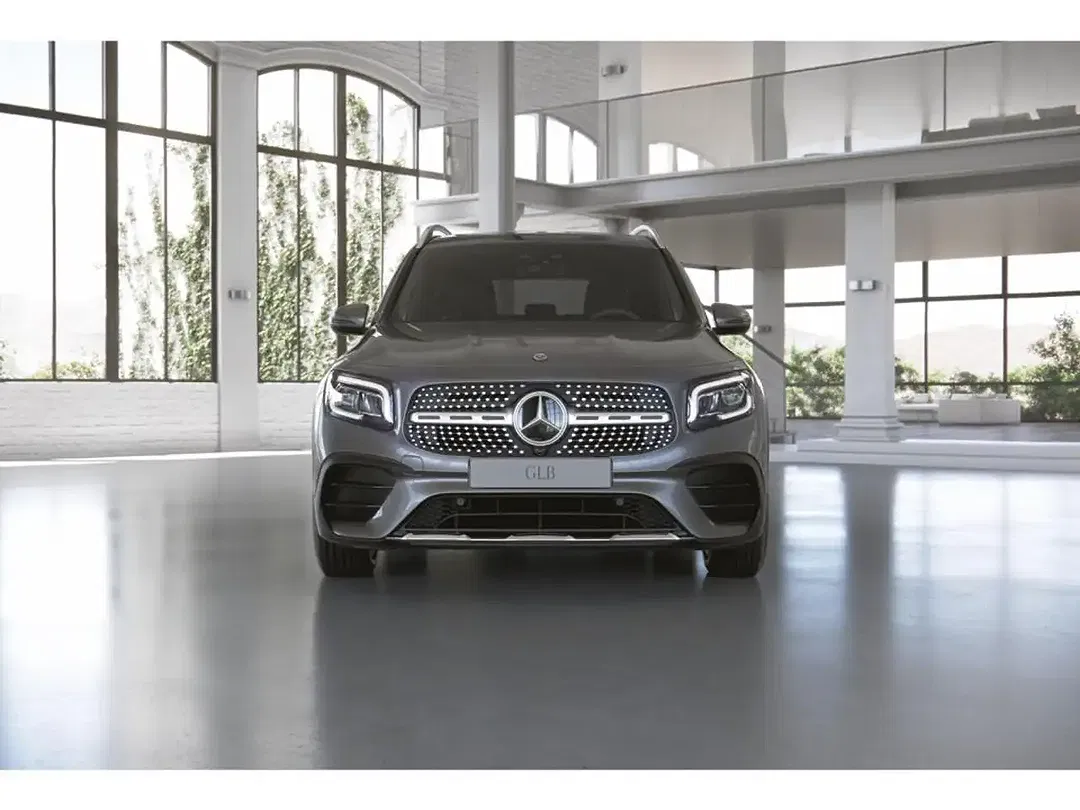 Mercedes-Benz GLB 250 - Thumbnail 6